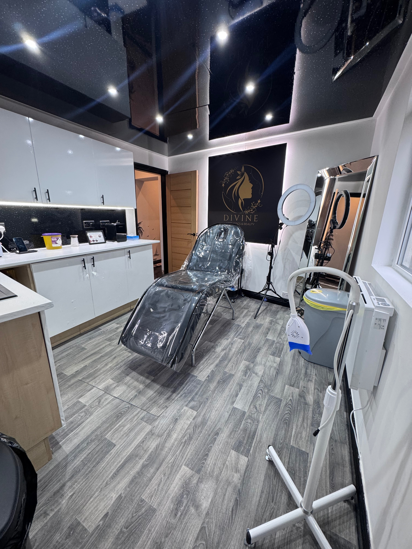 Aesthetics treatment room